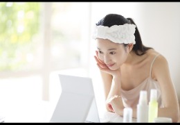 大家?guī)兔纯?，到底該選誰做‘男友’