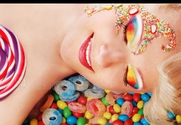 從芭比粉唇到藍(lán)紫色眼影，多巴胺流行的背后是什么？