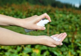 使用防曬噴霧也要注意保護肺部！??！